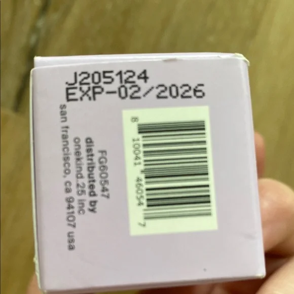 Cocokind Silk SPF Facial Sunscreen - Picture 5 of 8